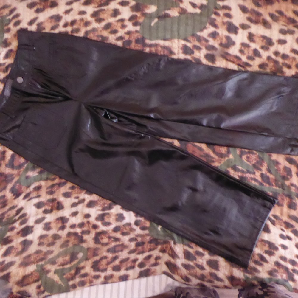 Damen Culotte Hose NEU XS 34 schwarz Lacklederoptik Love ... NP 119 €