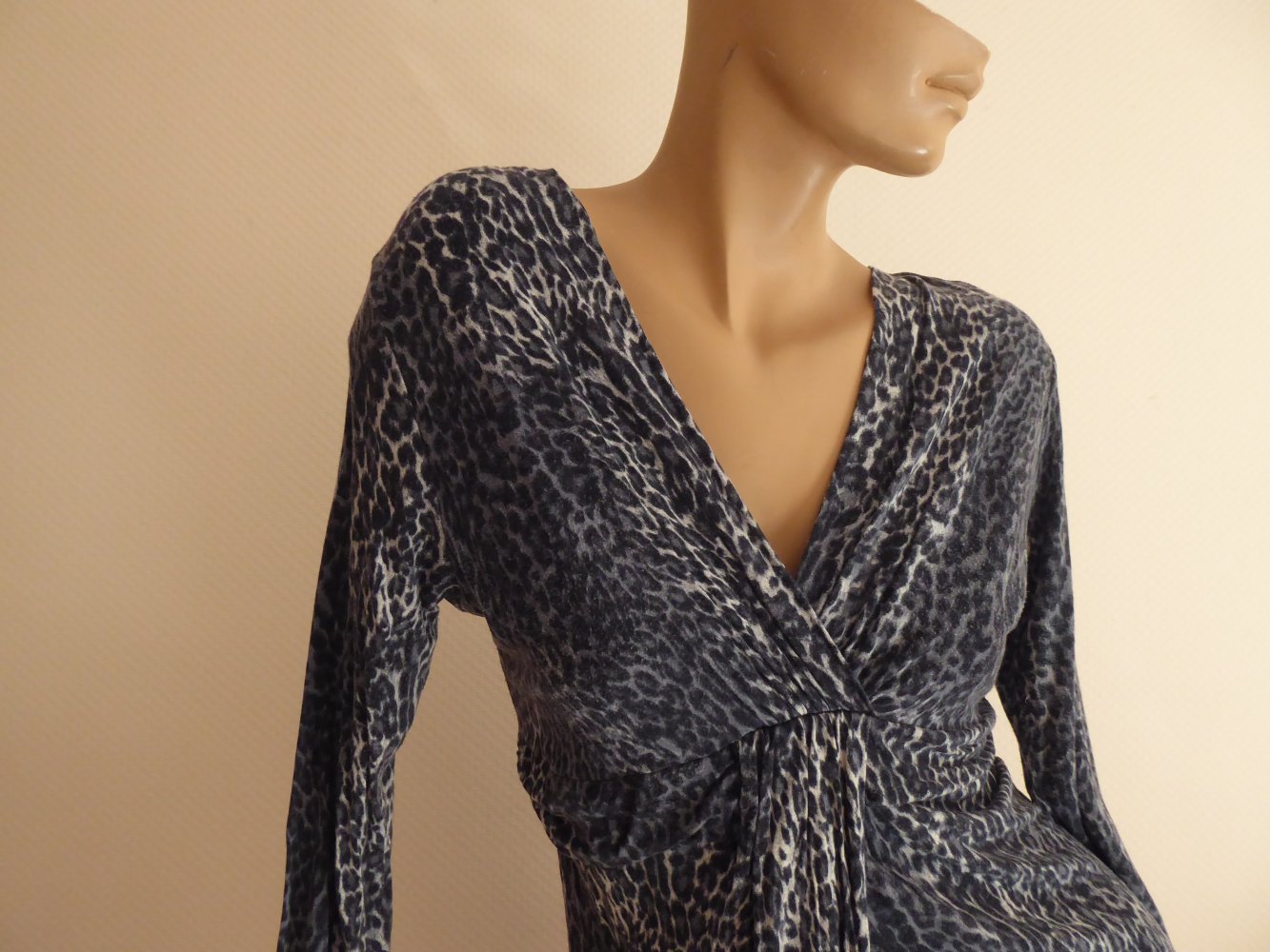 Damen Kleid Gr. 40 M (ev. 38 S) grau Leo Look Animal Jerseykleid Coctailkleid