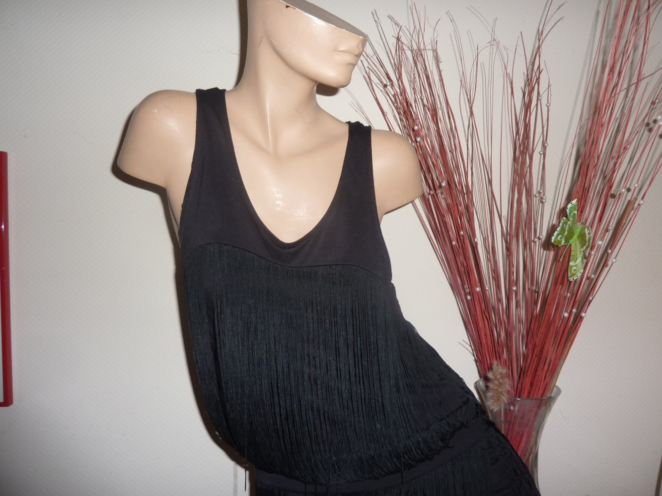 KLeid SExy FRansenkleid NEUwertig Viskose L wie M 40 42 Länge 104 cm schwarz Coctailkleid Sommerkleid Kofferkleid