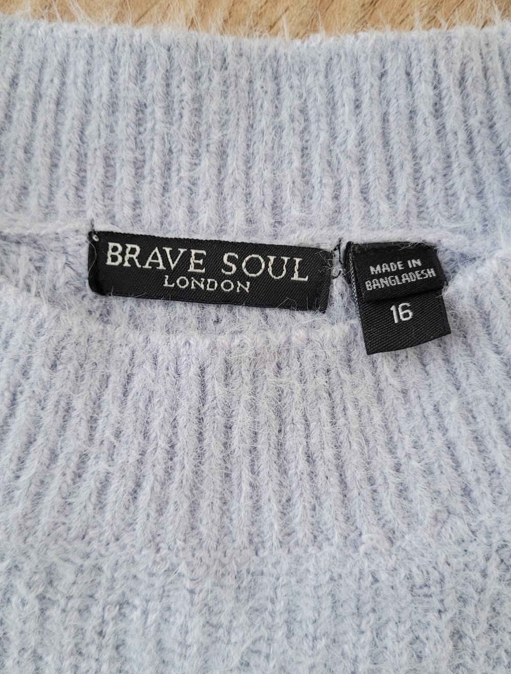 Brave Soul Fliederfarbener Pulli