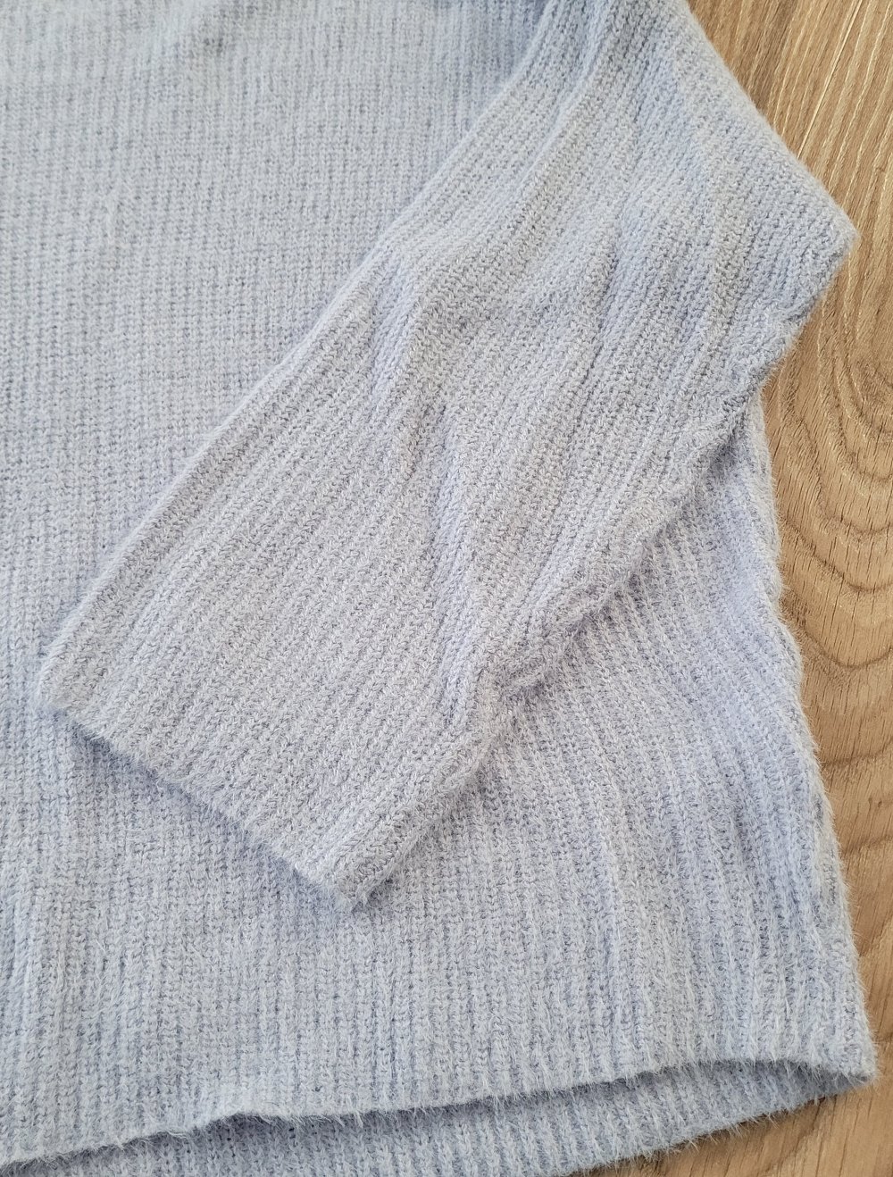 Brave Soul Fliederfarbener Pulli