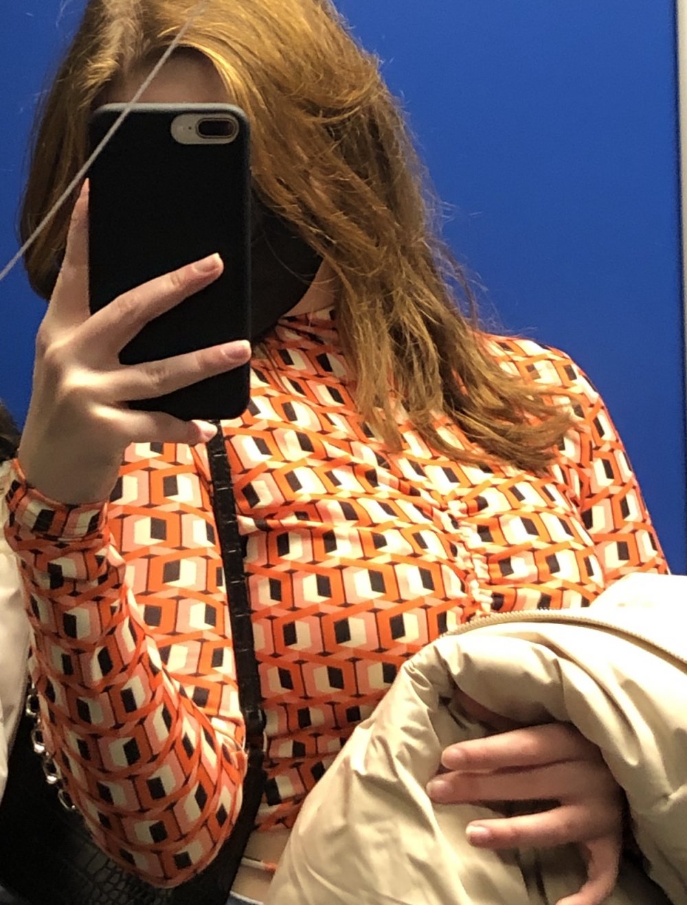 Langärmeliges Croptop mit Muster