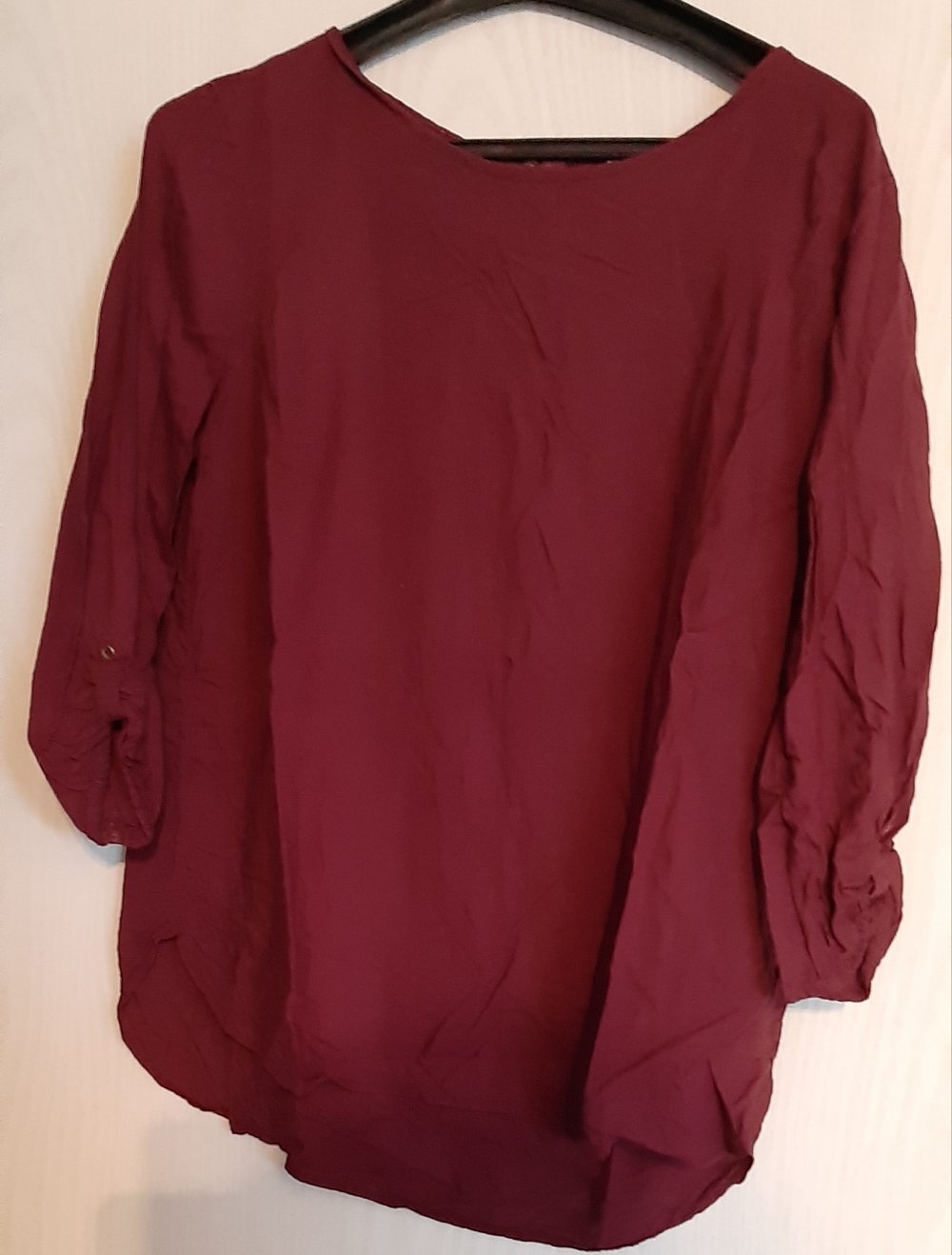 dunkellilane/burgunderrote Bluse