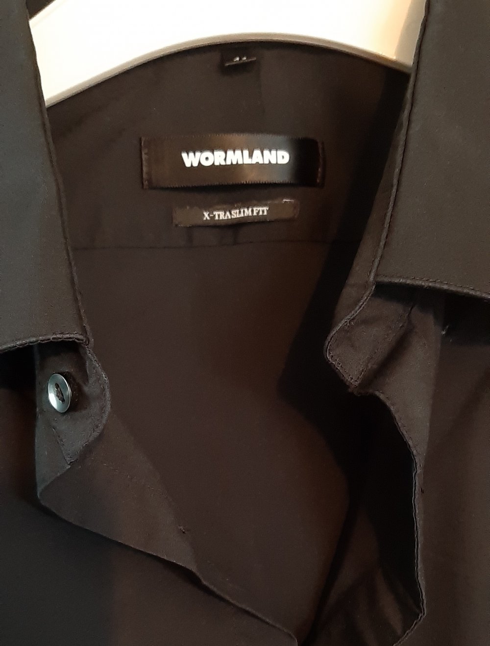 schwarzes Hemd von Wormland