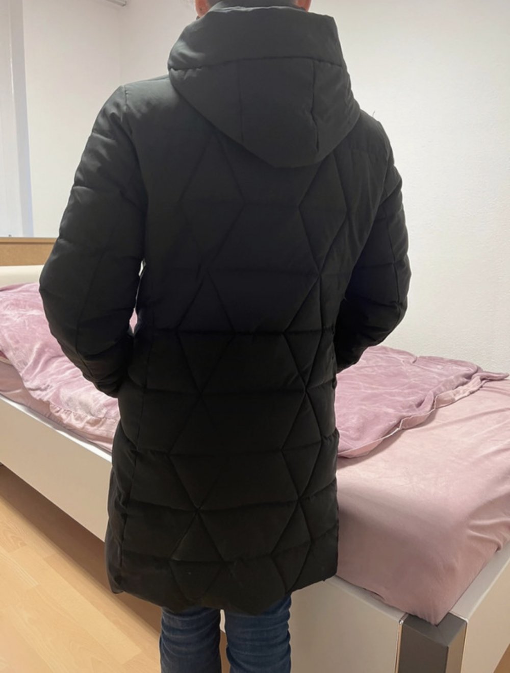 schwarze winterjacke