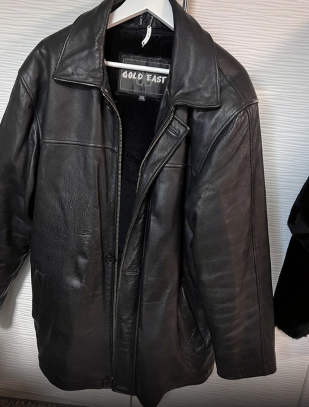 schwarze Lederjacke