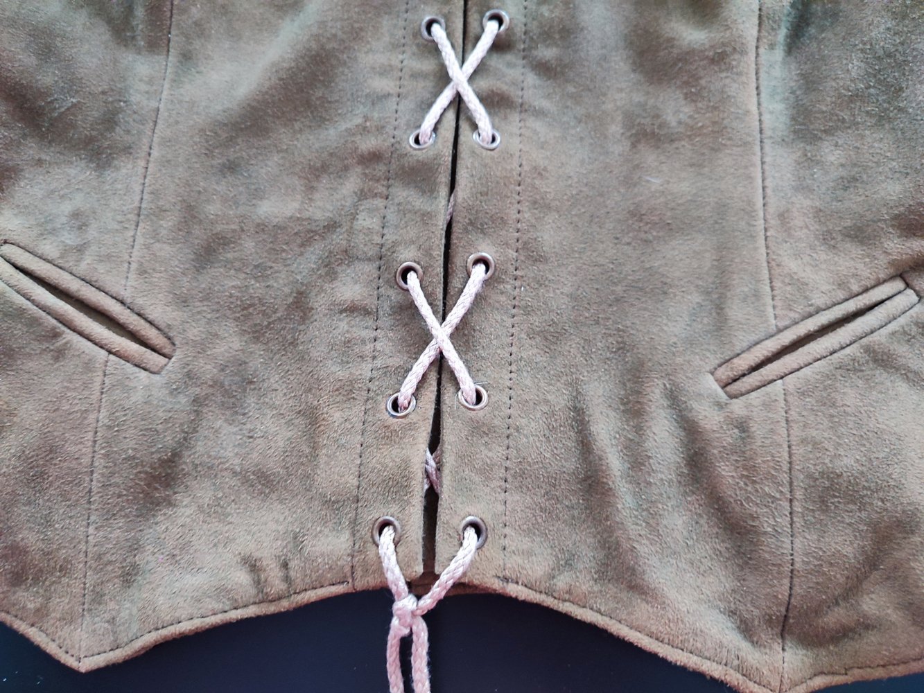 Trachten-Mieder, Hirschleder