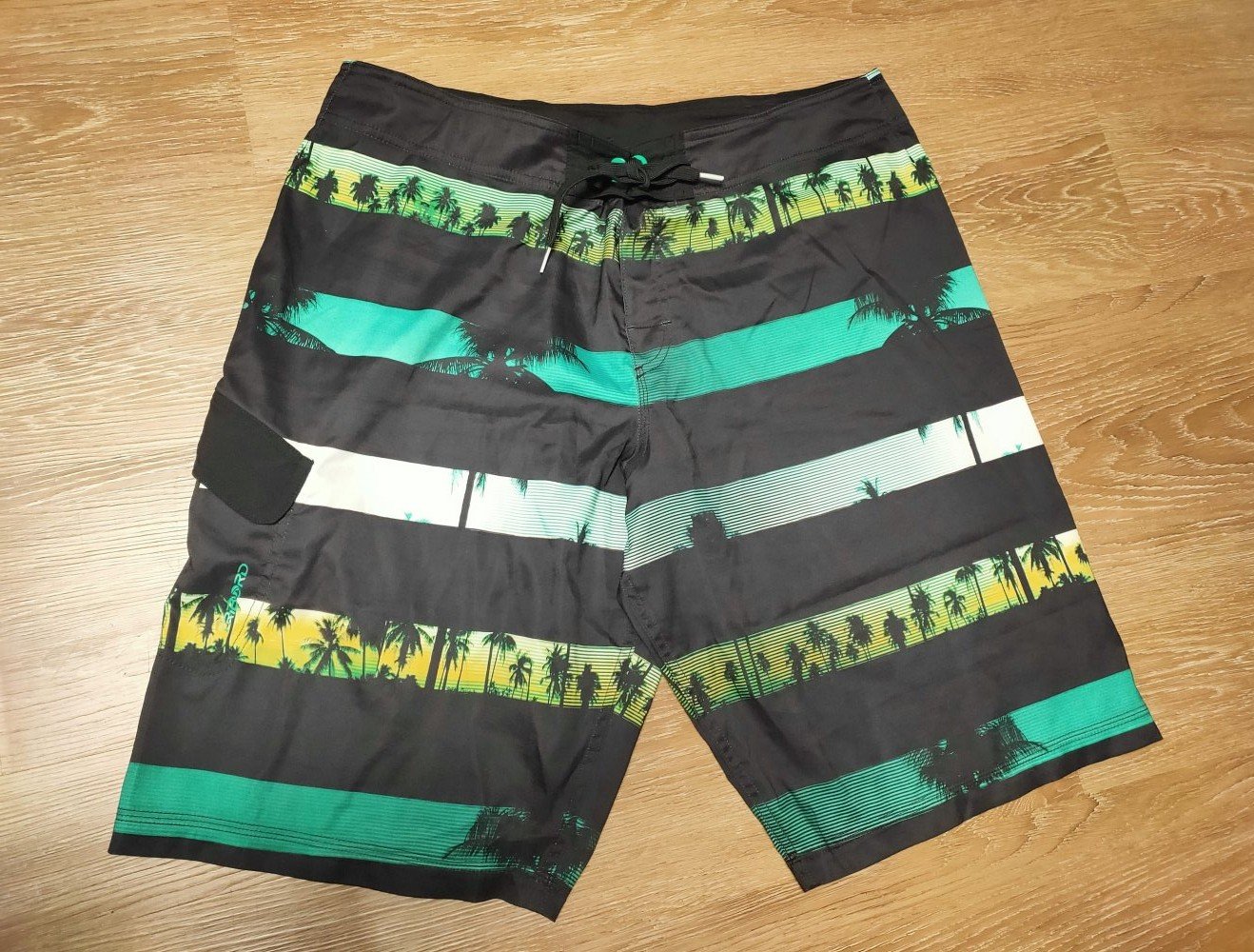 verschiedene Badeshorts