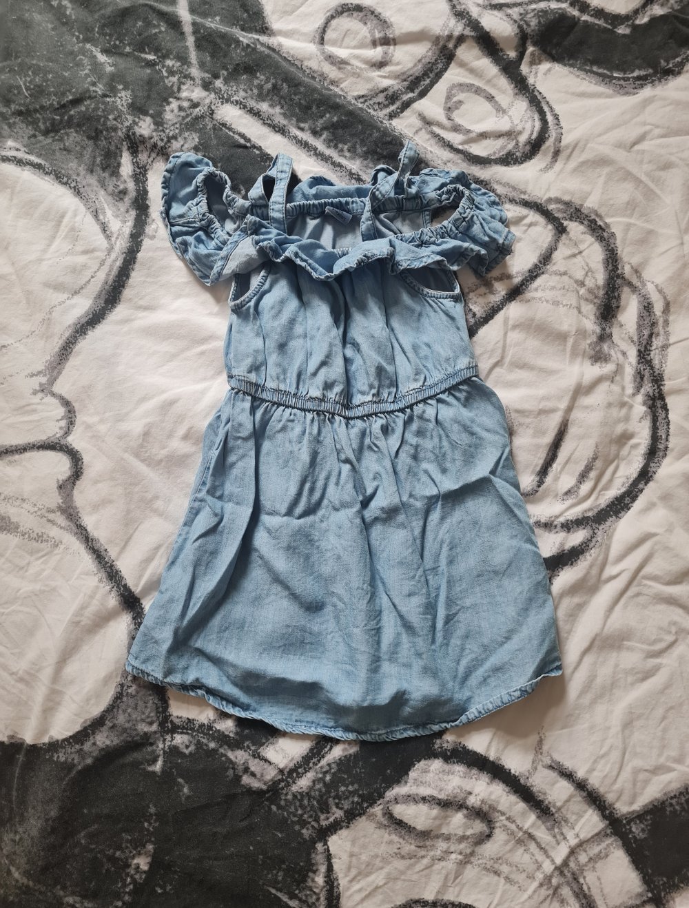 Kleidchen Größe 104