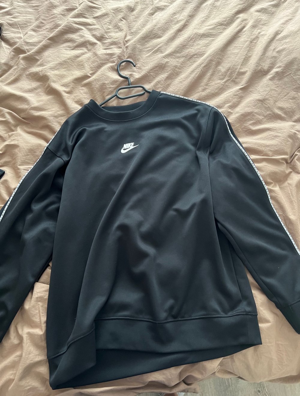 Nike Swoosh Pullover