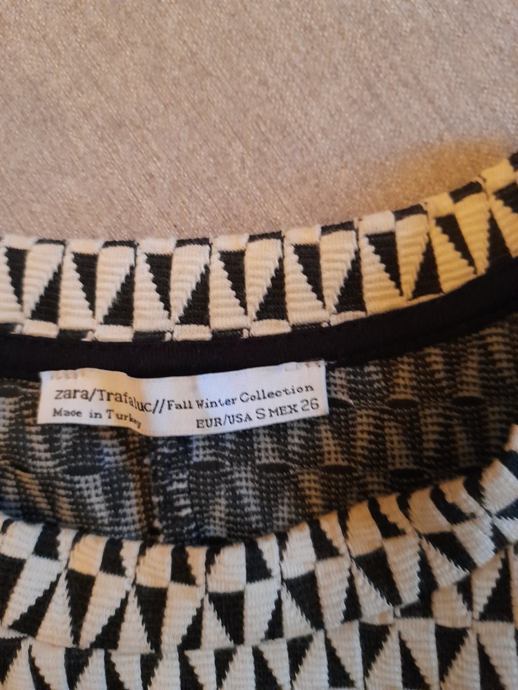 Schönes Kleid  von Zara 