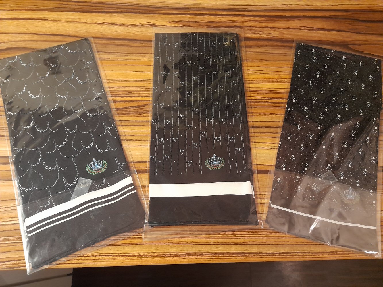 Dolce & Gabbana, Schöner Schal aus 100% Seide