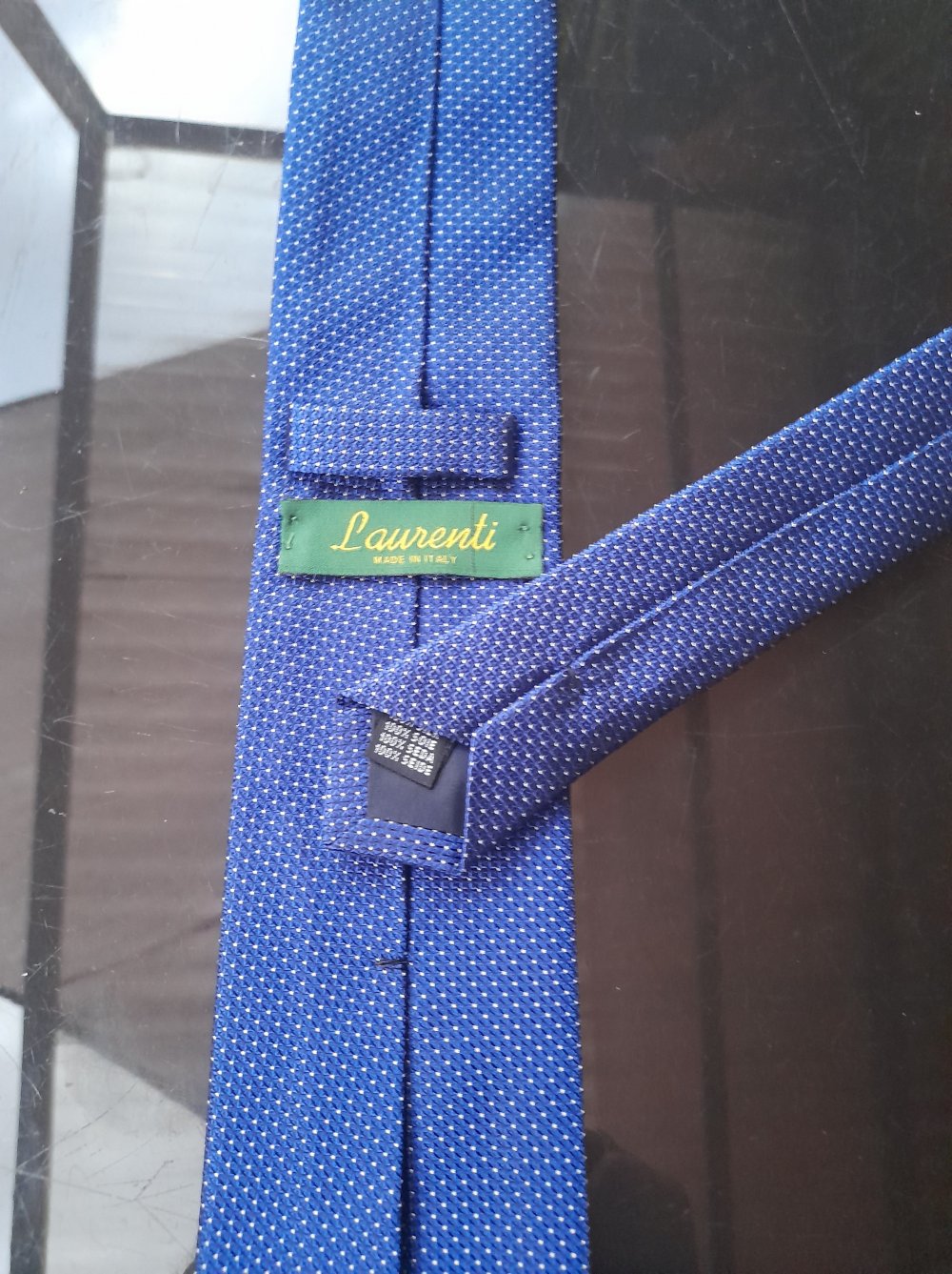 Schöne Krawatte aus 100% Seide