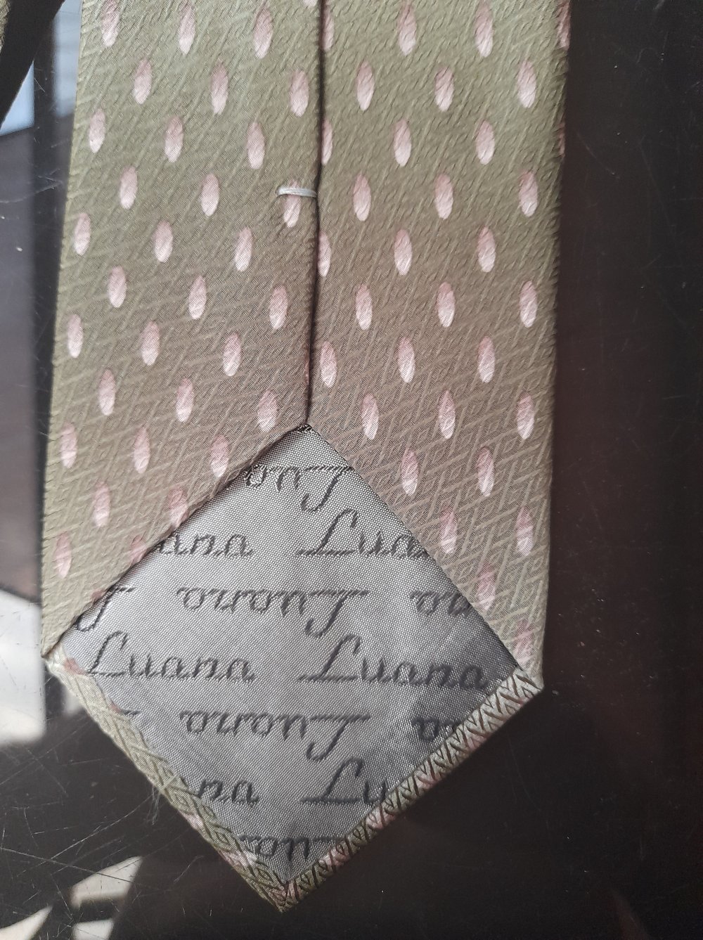 Schöne Krawatte aus 100% Seide, Modell Luana