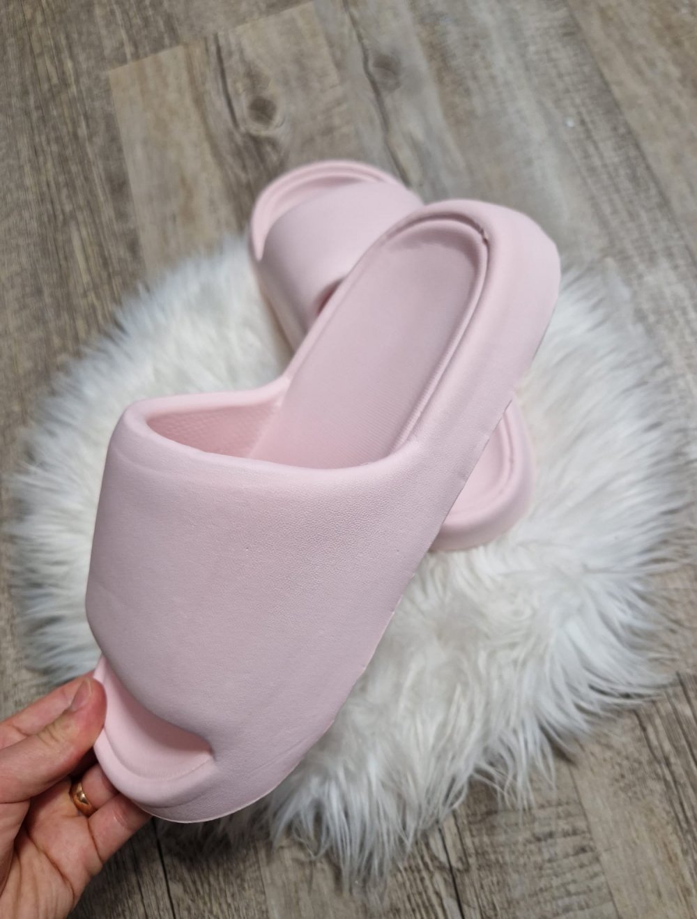 Rosane Sandalen/Latschen