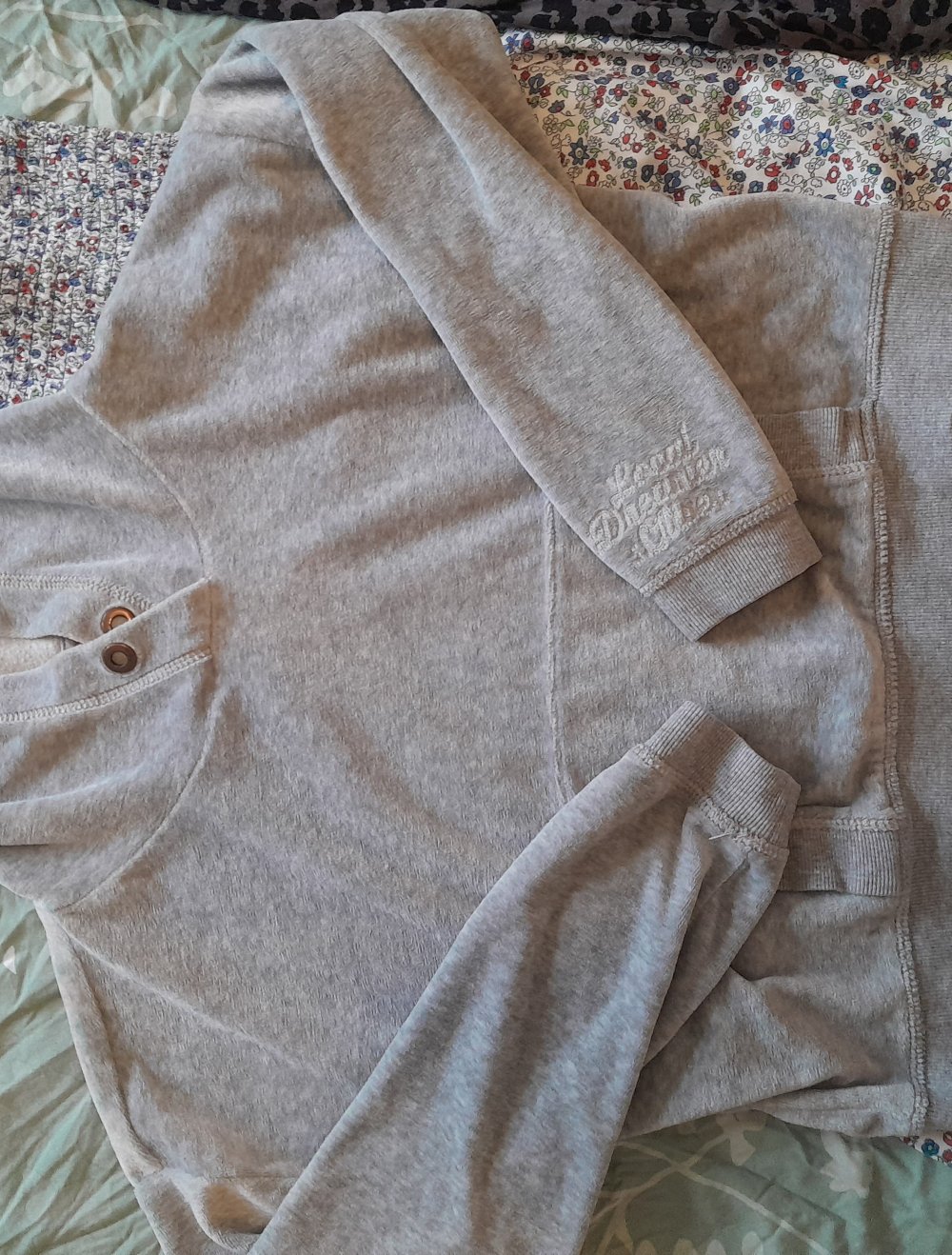crop pullover