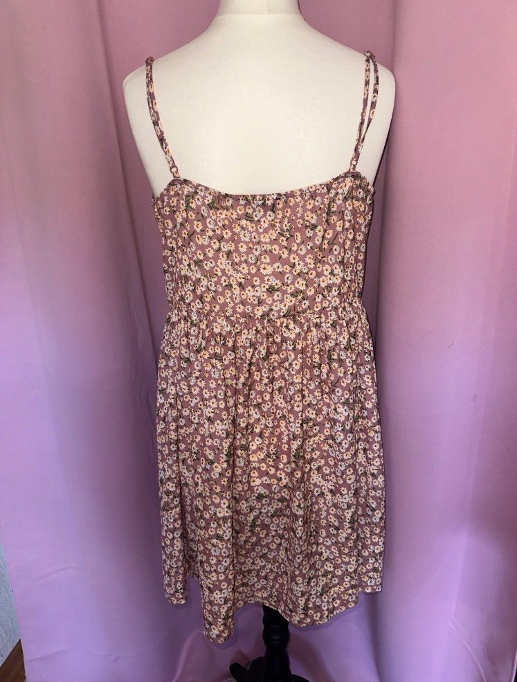 Shein rosanes Kleid mit Blumen, Größe XL