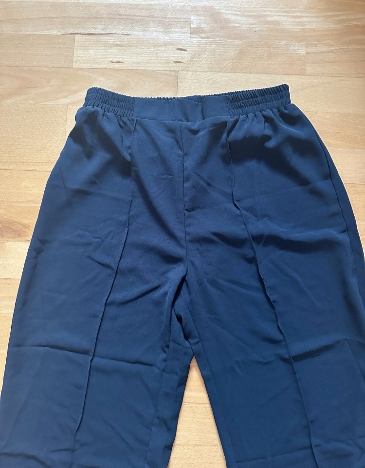 Weite lockere Stoffhose mit Naht vorne, schwarz, Größe L