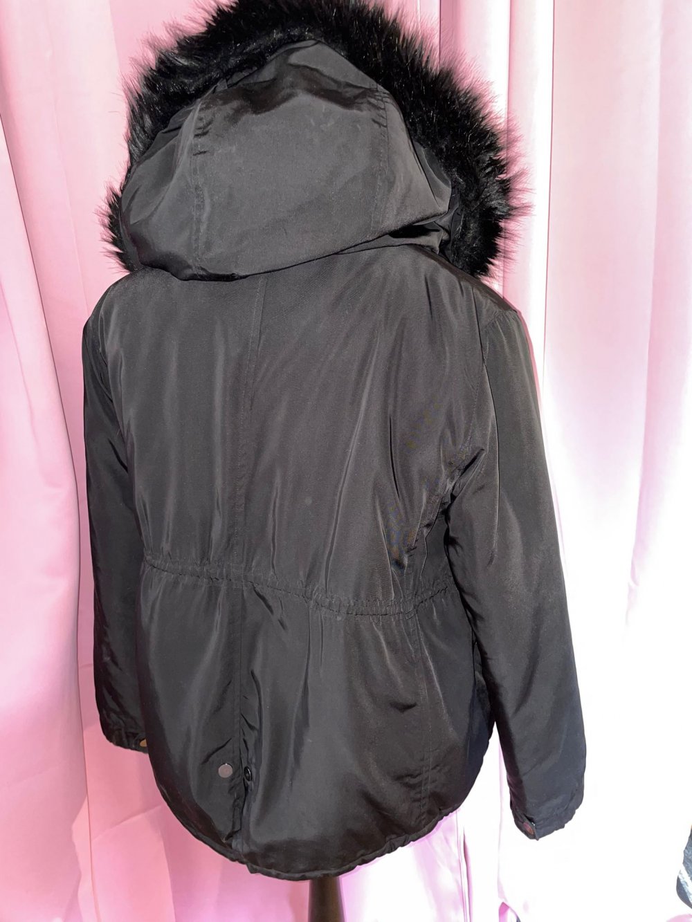 Schwarze Winterjacke Zara, Größe L