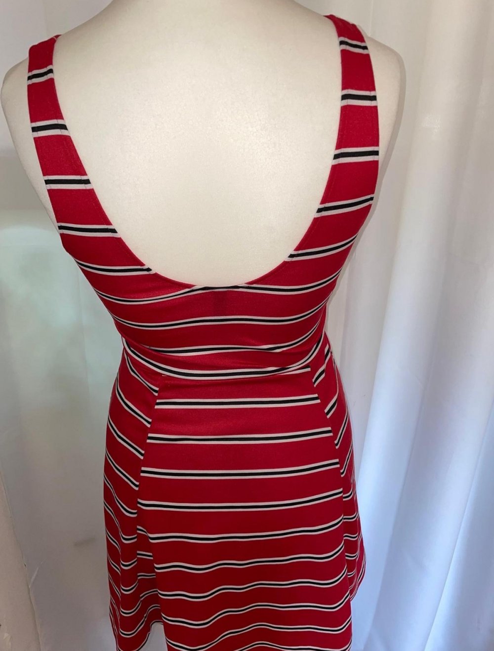 Sommerkleid rot mit Streifen, H&M, Größe 42