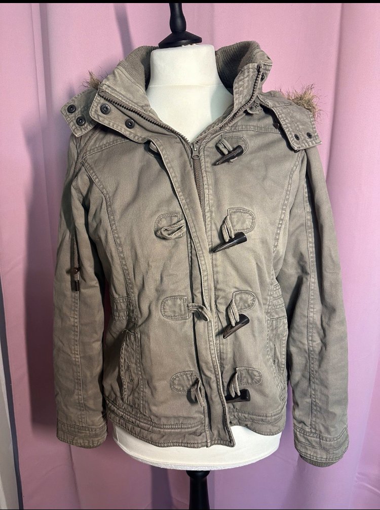 Winterjacke mit Kapuze Khaki, Größe 40/42