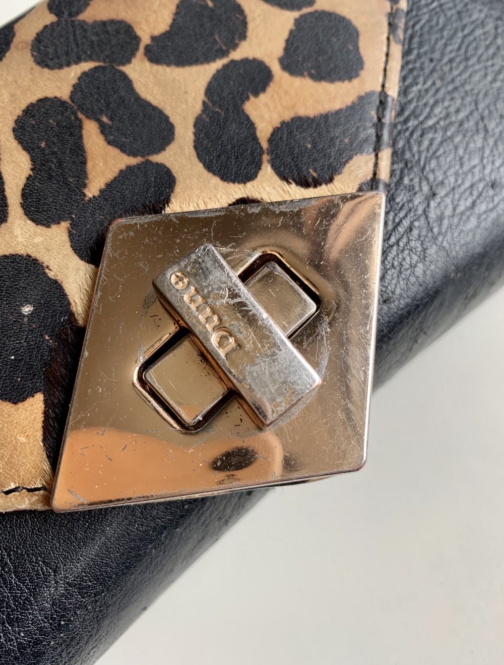 Geldbeutel mit Leoparden Muster