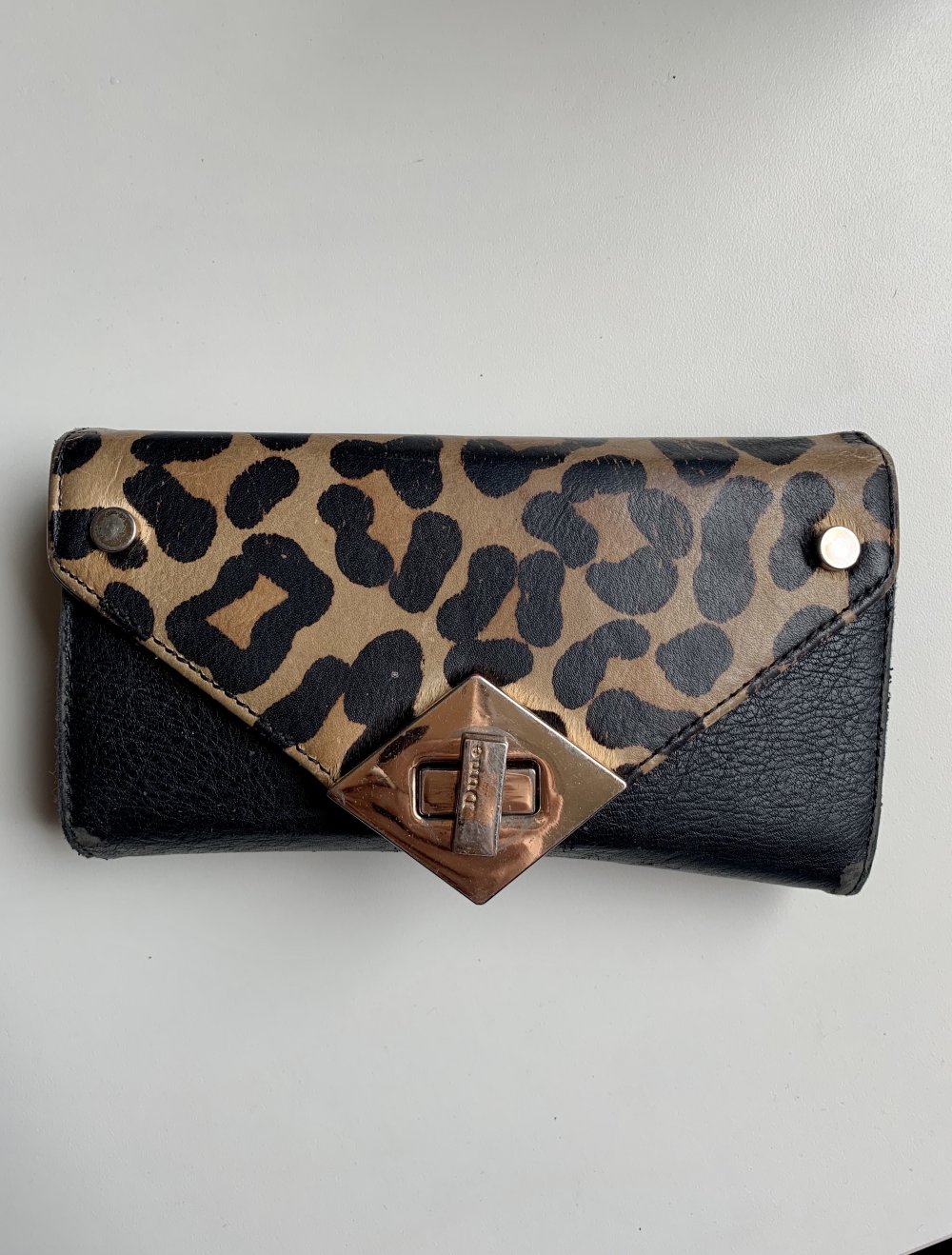 Geldbeutel mit Leoparden Muster