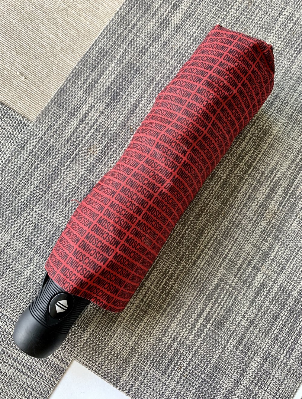 Moschino Regenschirm