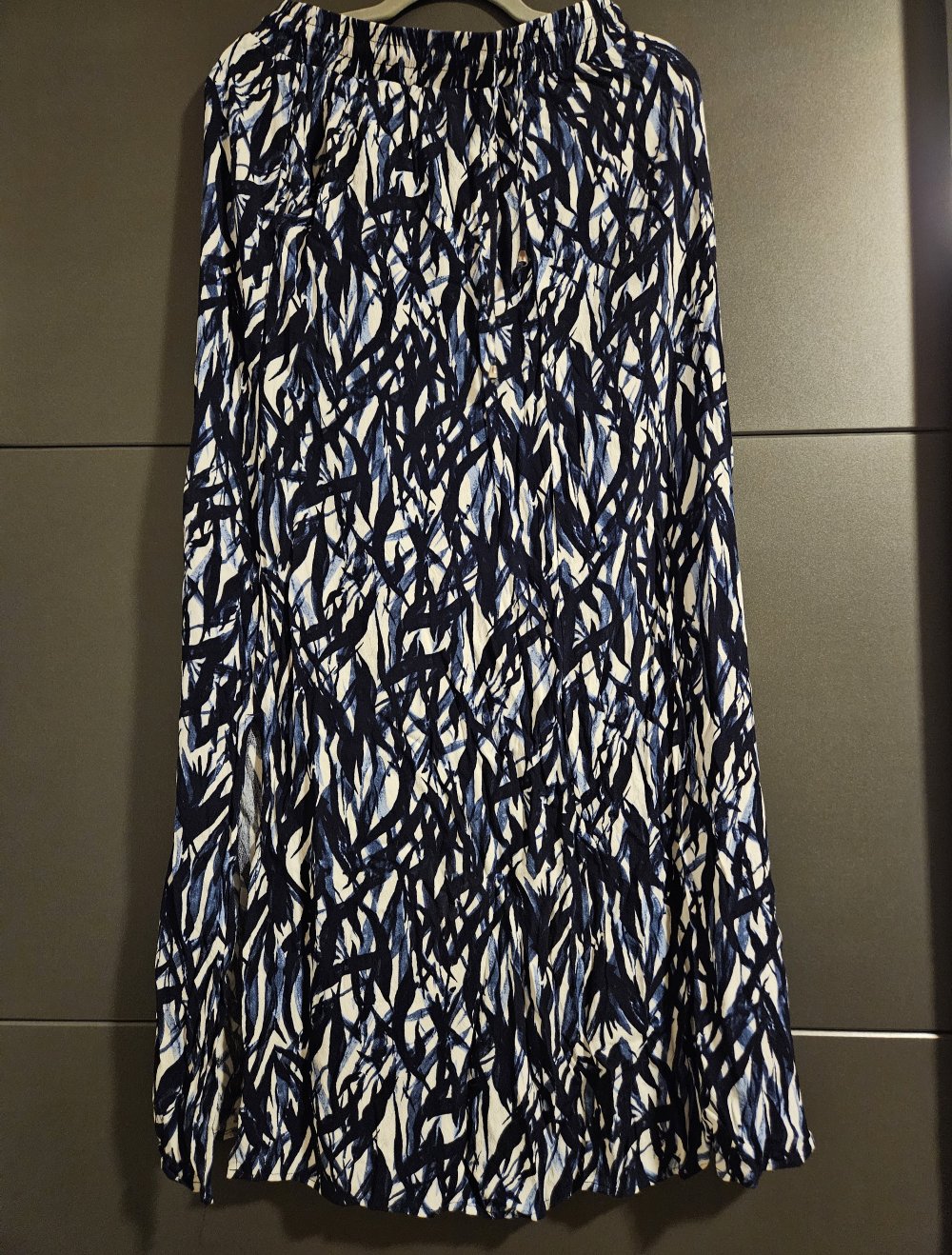 Maxi Rock, Größe 40