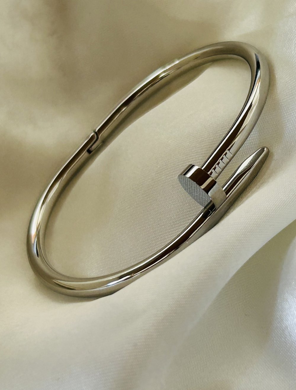 Armband aus Edelstahl