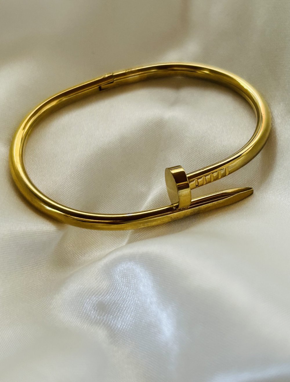 Armband aus Edelstahl