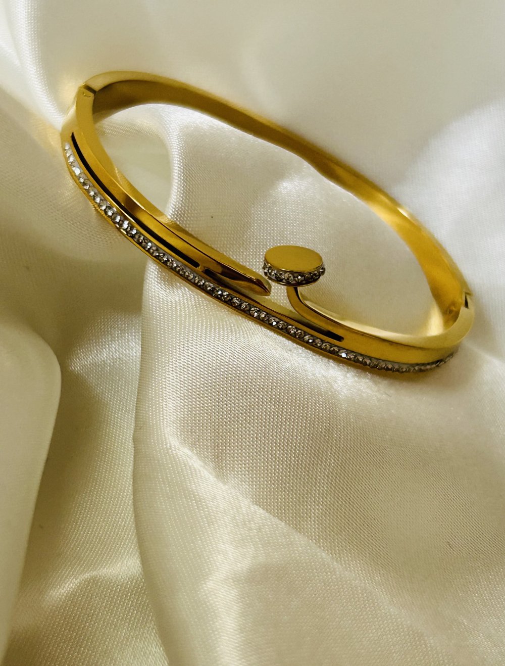 Armband aus Edelstahl