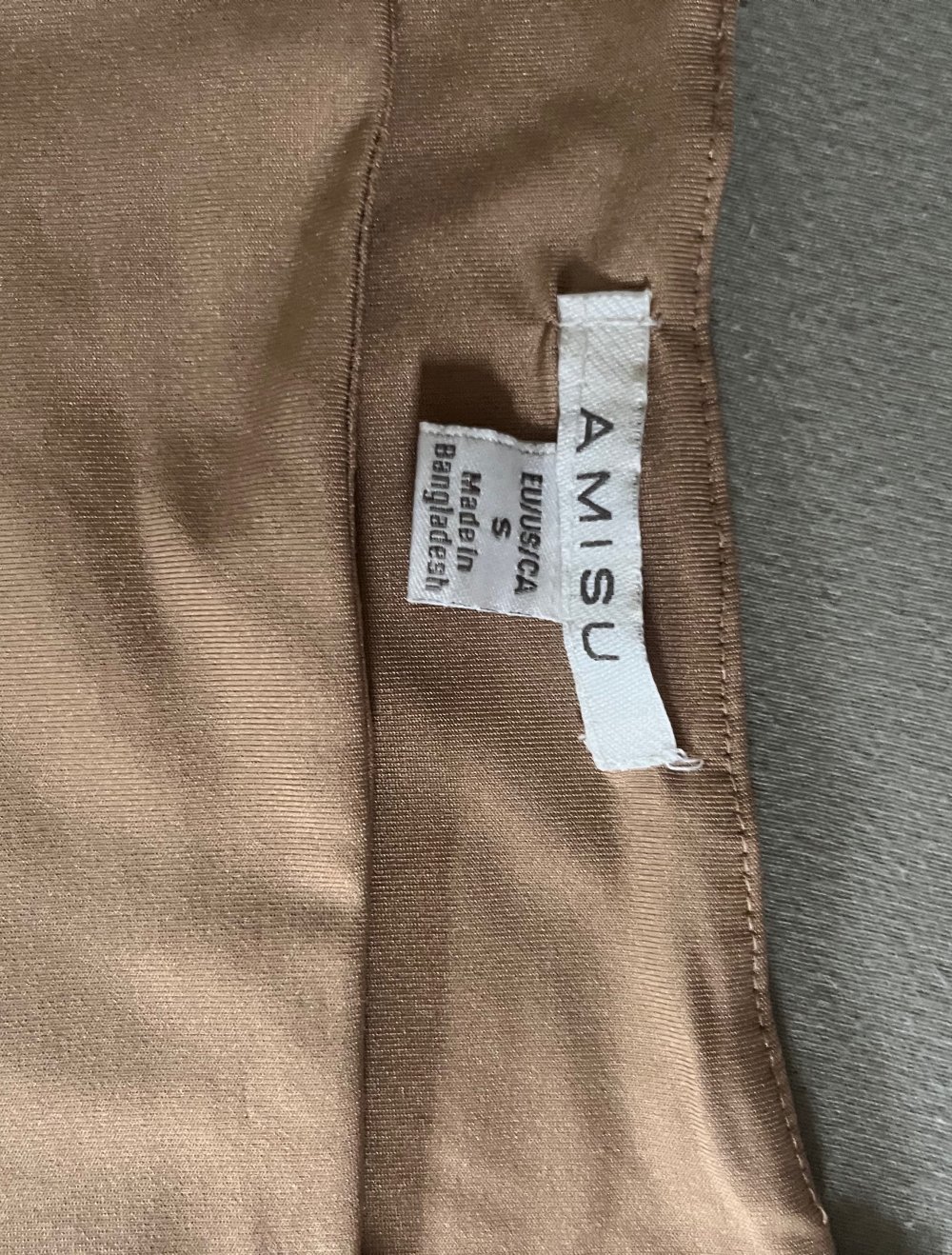 Top mit Goldenen Ketten