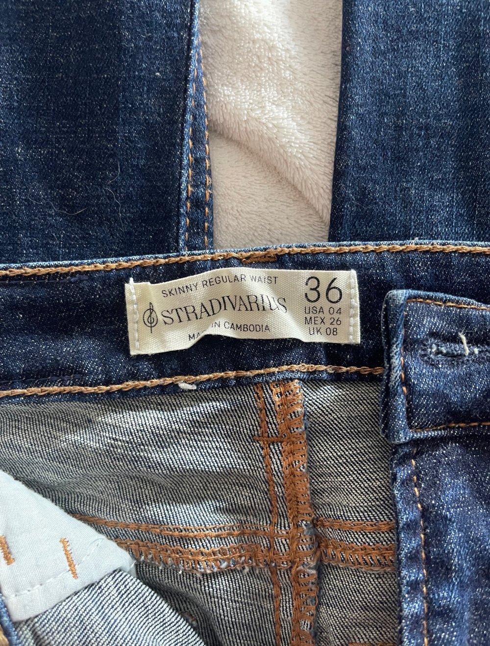 Jeans Dunkelblau Stradivarius S NEU