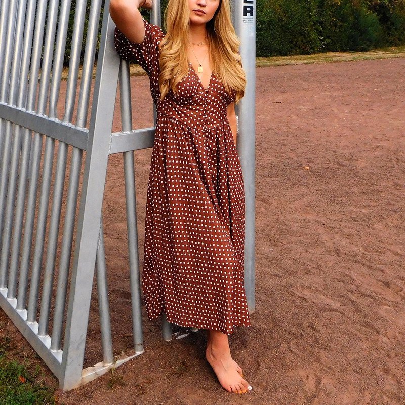 Kleid von River Island mit Puffärmeln