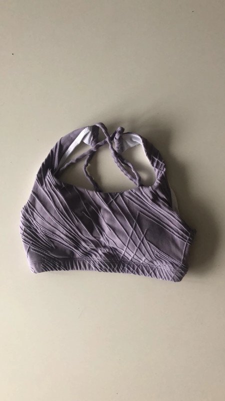 Set von Onzie bestehend aus sportbh und leggings in Lavendel