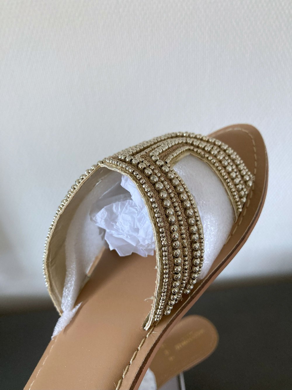  TOP! Accessorize – Bella – Flache Goldene Sandalen mit Perlen Gr. 41 Mules Schlappen Sandaletten