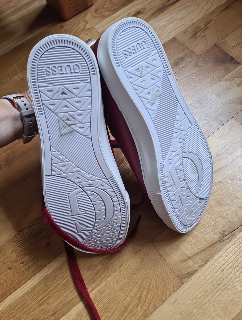 Guess Freizeitsneakers Gr. 38