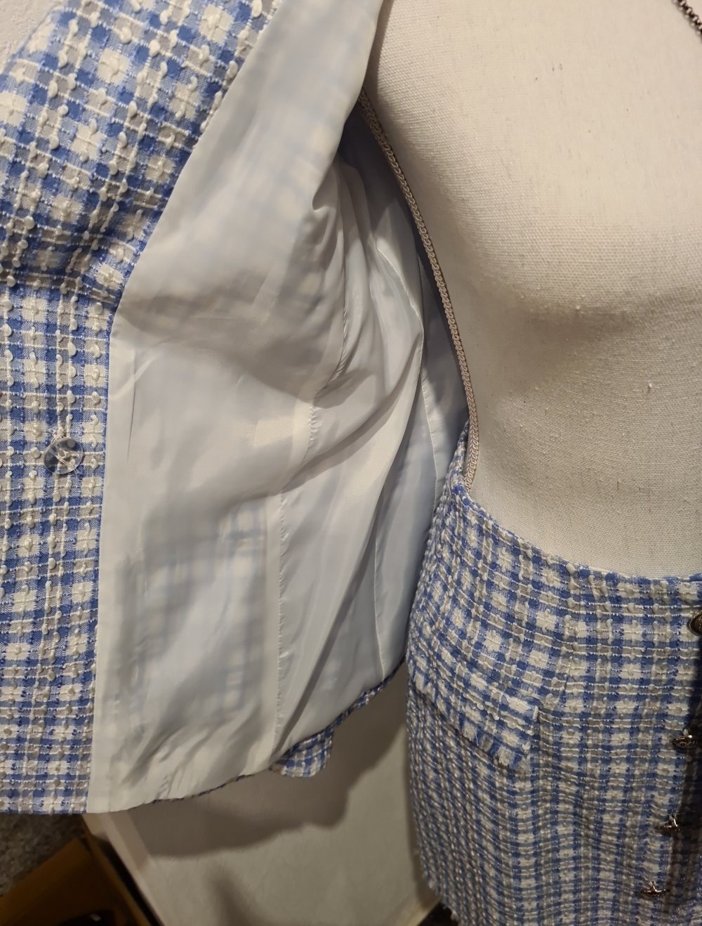 nagelneu Kostüm von Orsay Gr. 34/36