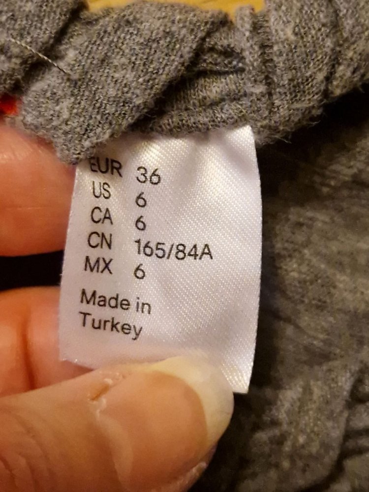 Bequemes T-Shirt. Größe S. 