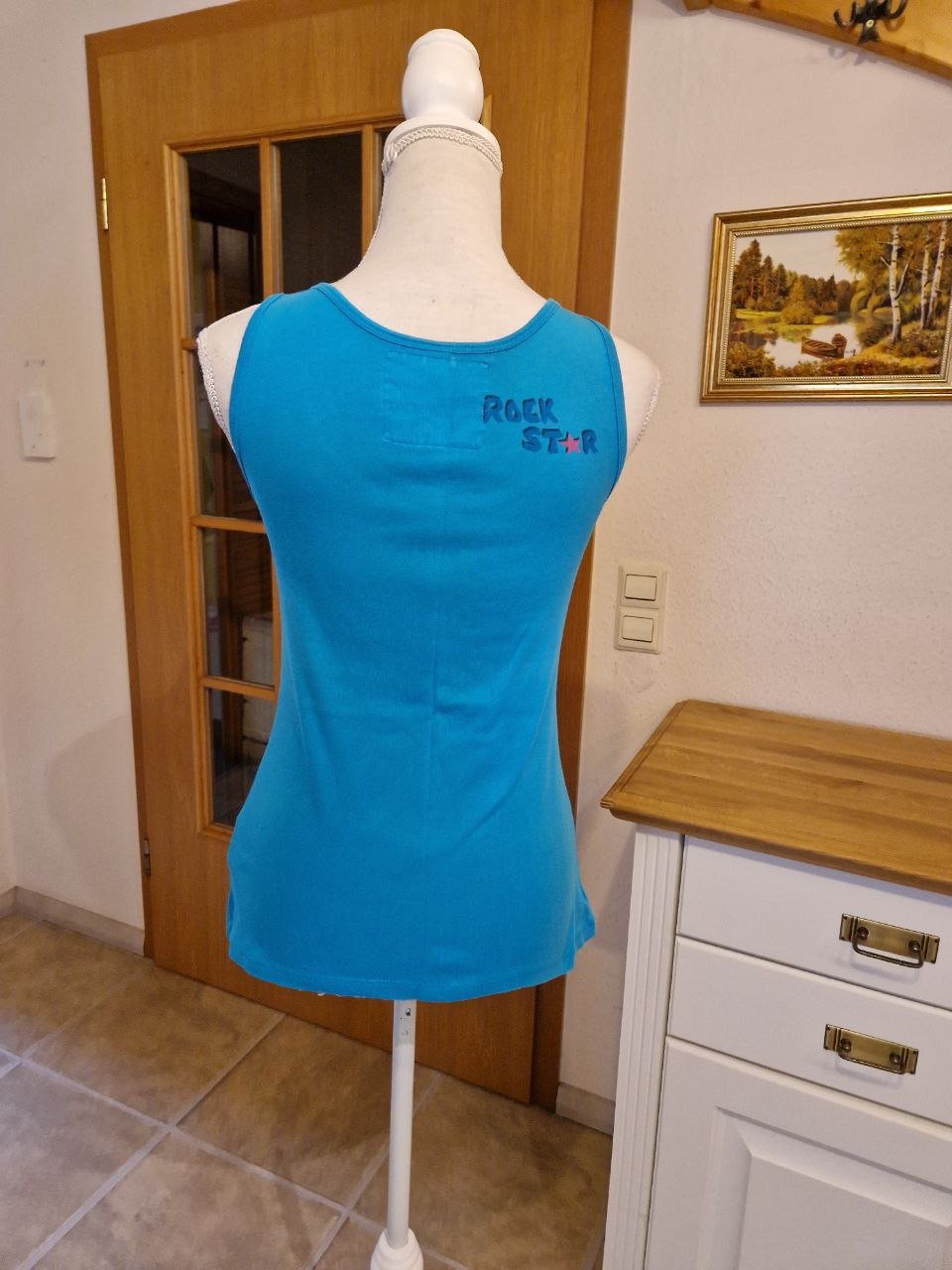 Only. Bequemes T-Shirt - Top - Trägerhemd. Größe S 