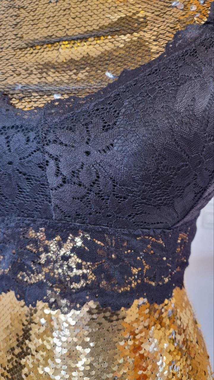 Set. 2 Stück. Weicher BH mit Push-Up und Spitze. Dessous.  