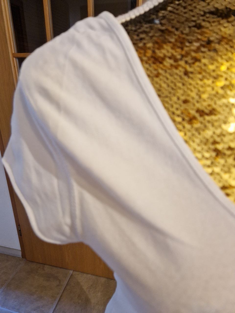 Colours of the world.  Bequemes T-Shirt. Größe M. 