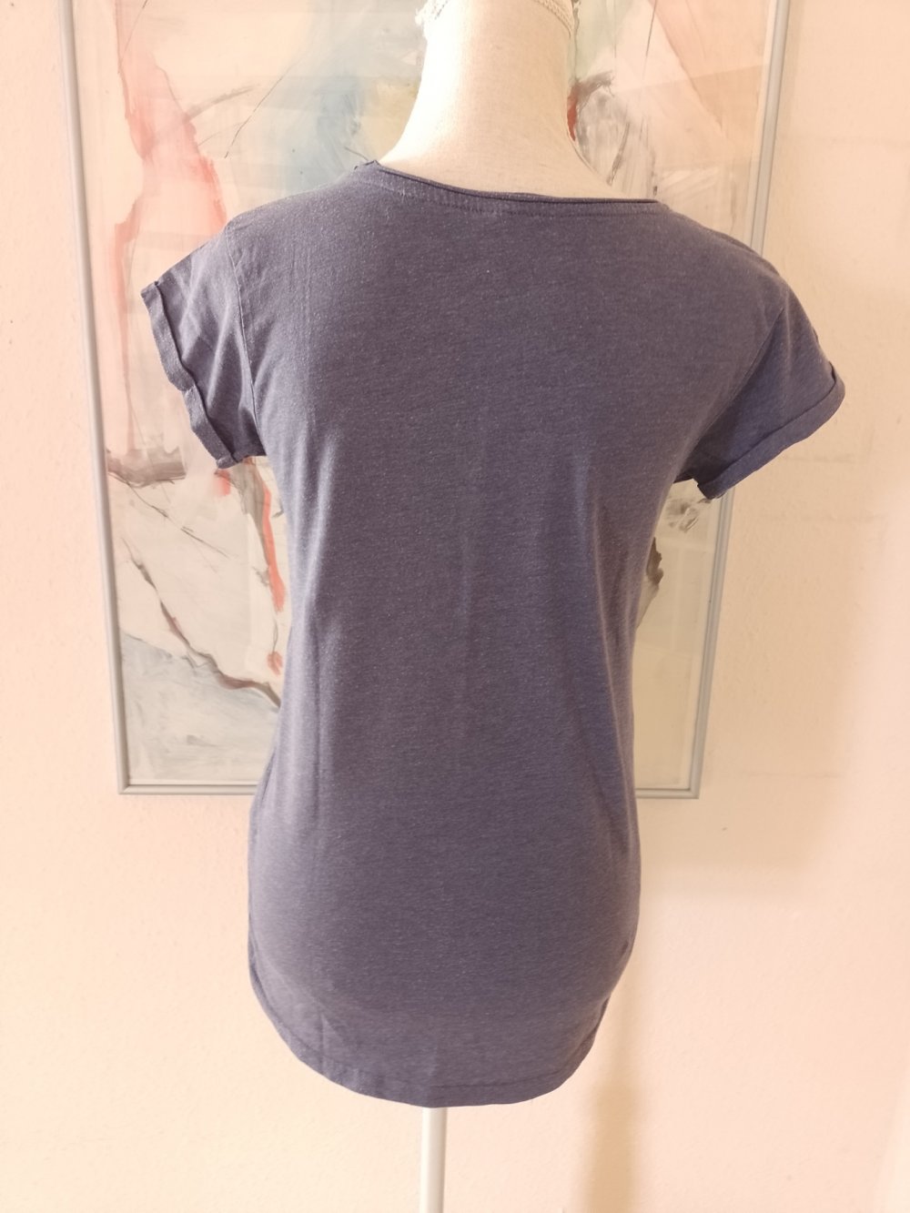 T-Shirt . Baumwolle + Polyester.