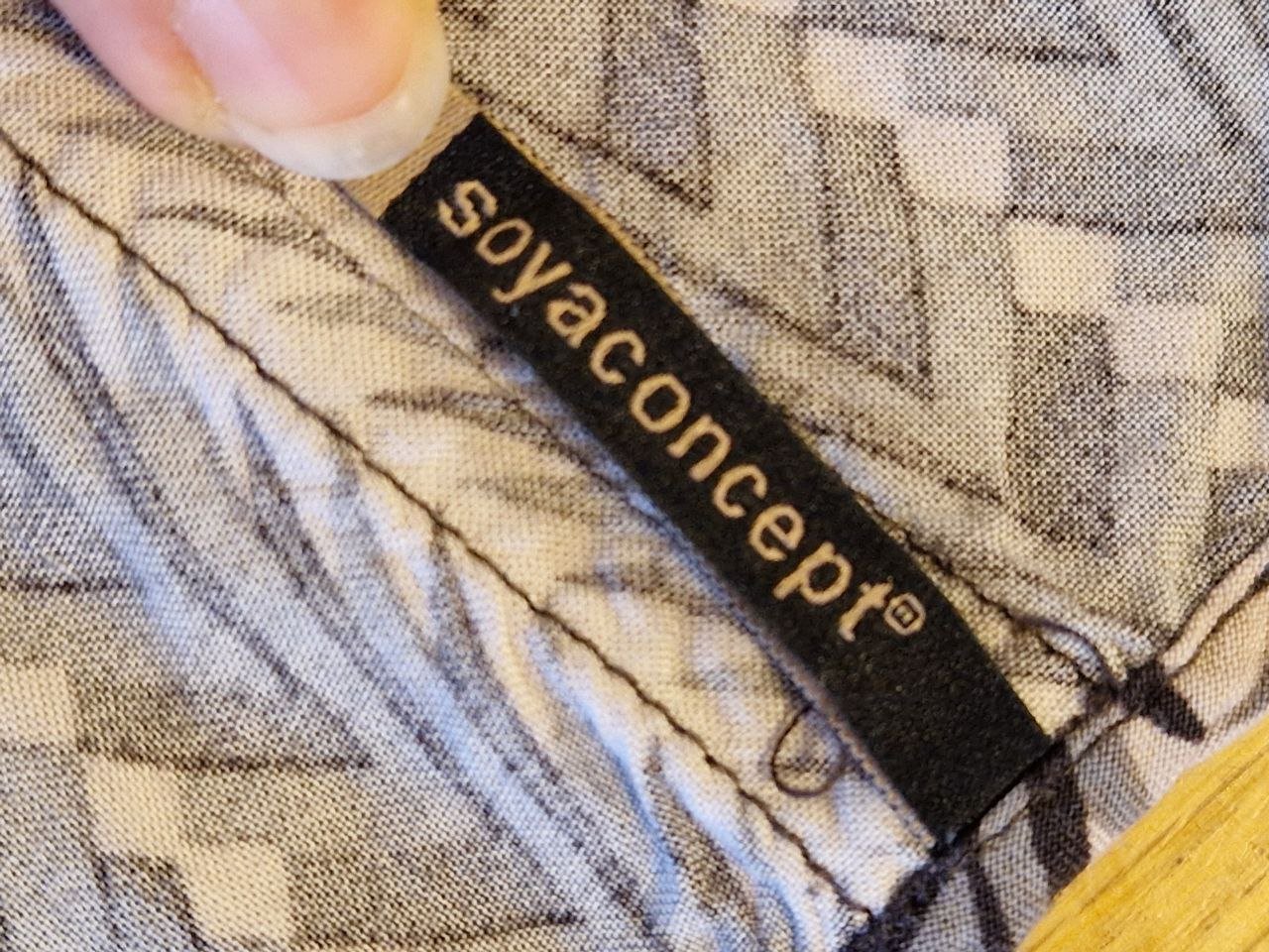 Soyaconcept. Bequeme Bluse - Tunika - Hemd. Größe S. 100% Viskose