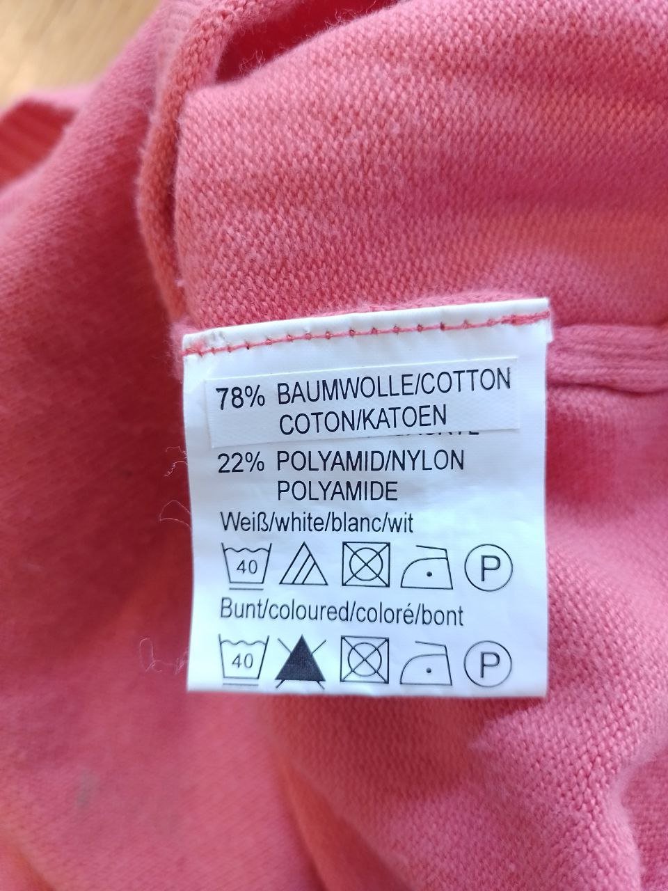 Y.O.U. Elegantes T-Shirt - Bluse. Baumwolle + Polyamid. Größe XS-S