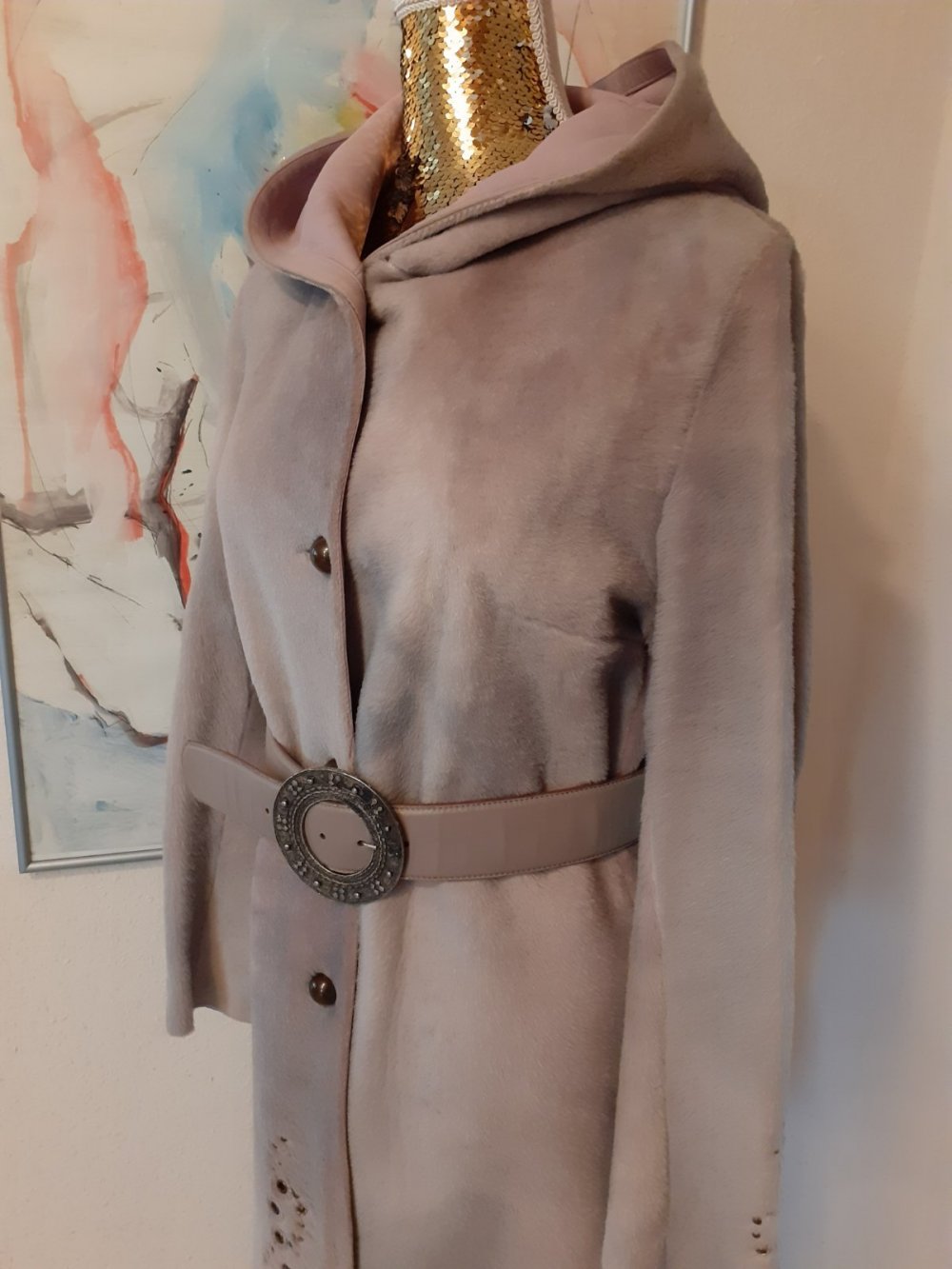 Eleganter Mantel aus Ponyfell. Harmanli . Größe 40.