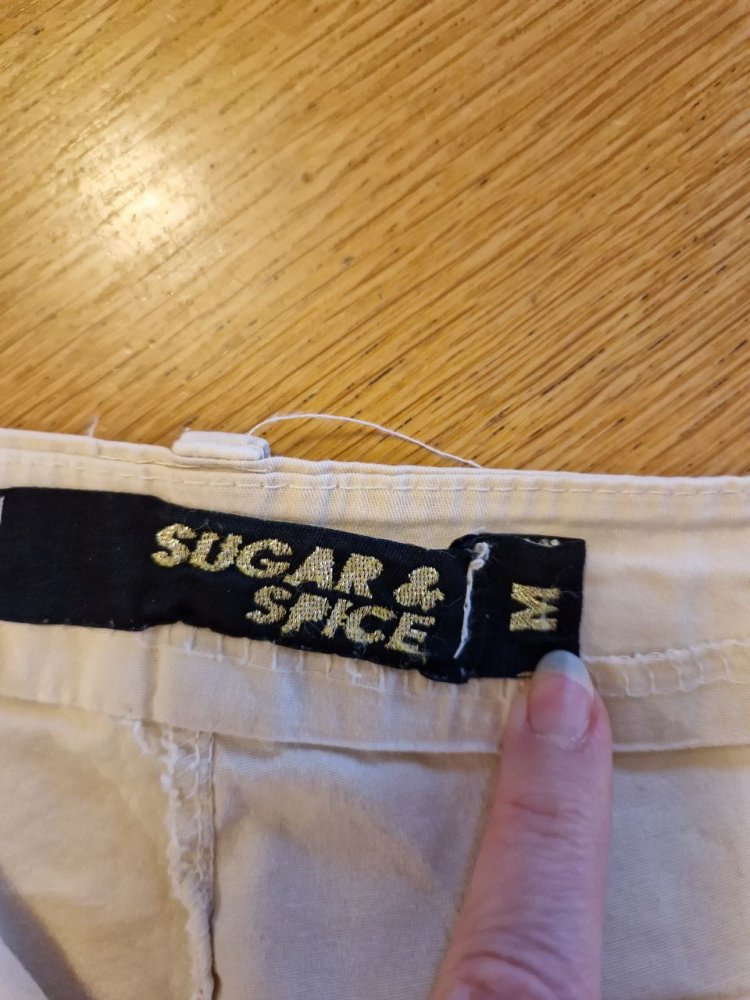 Sugar&Spice.  Bequeme Shorts - Caprihose.   Baumwolle.  Größe M.