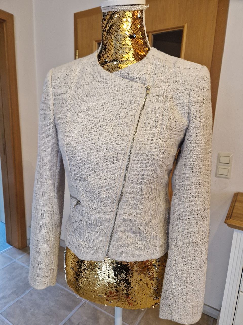 H&M.  Praktische elegante Jacke, Blazer.   Größe XS. 