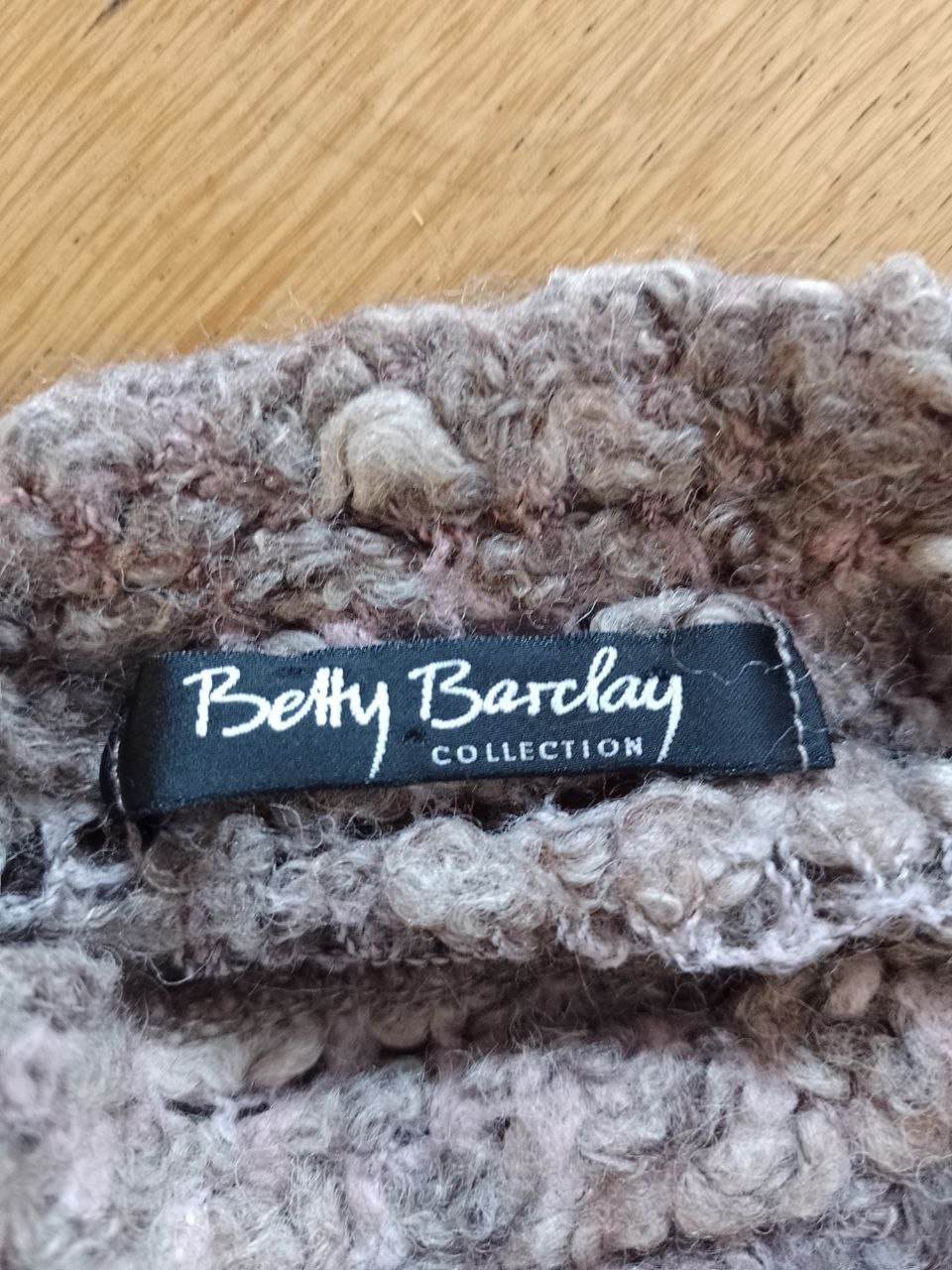 Schöner Strickumhang, Pulli. Größe XS-S. 